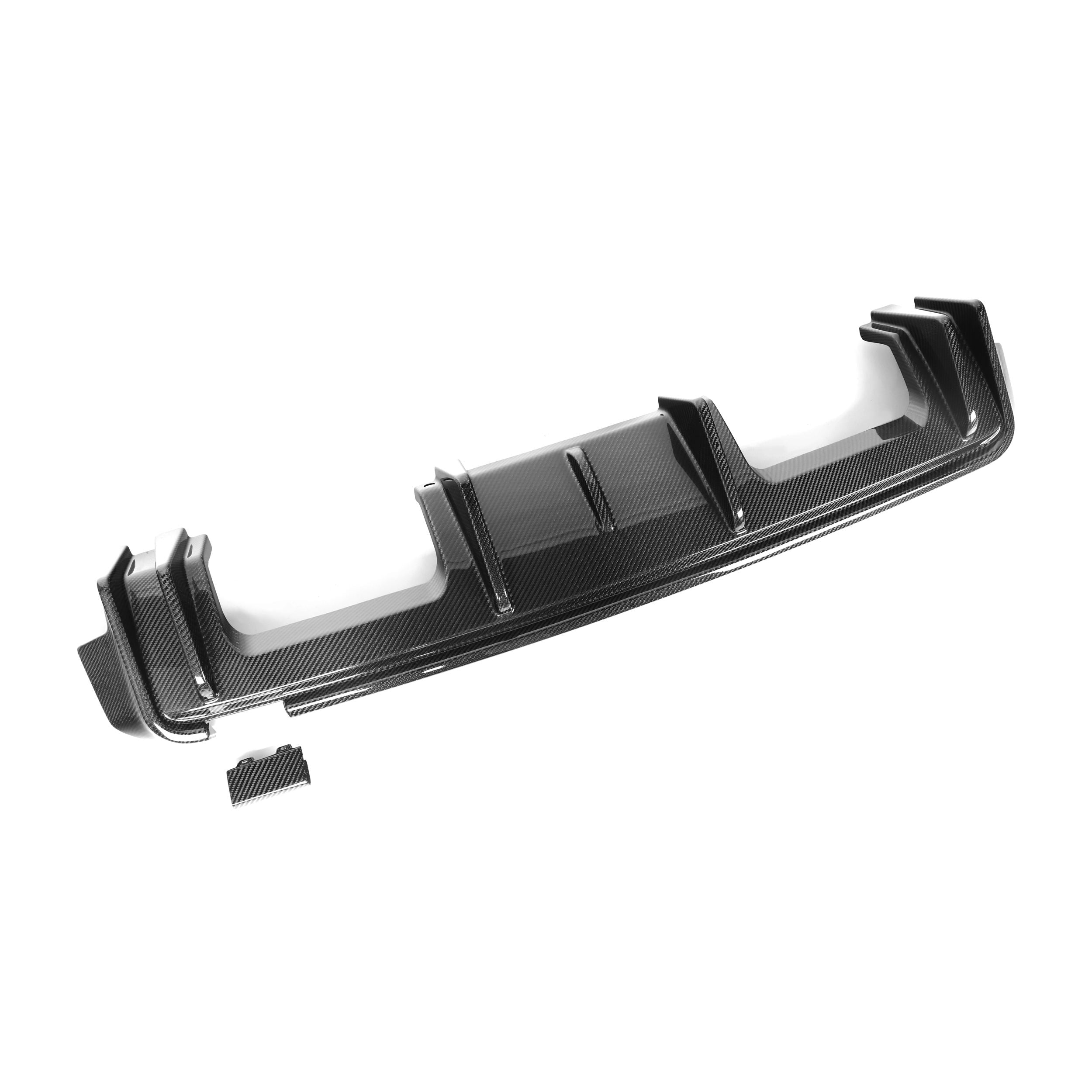 BMW M3 G80 G81 / M4 G82 G83 Pre-preg carbon 3D Stijl Diffuser van OPTIC (2021+)