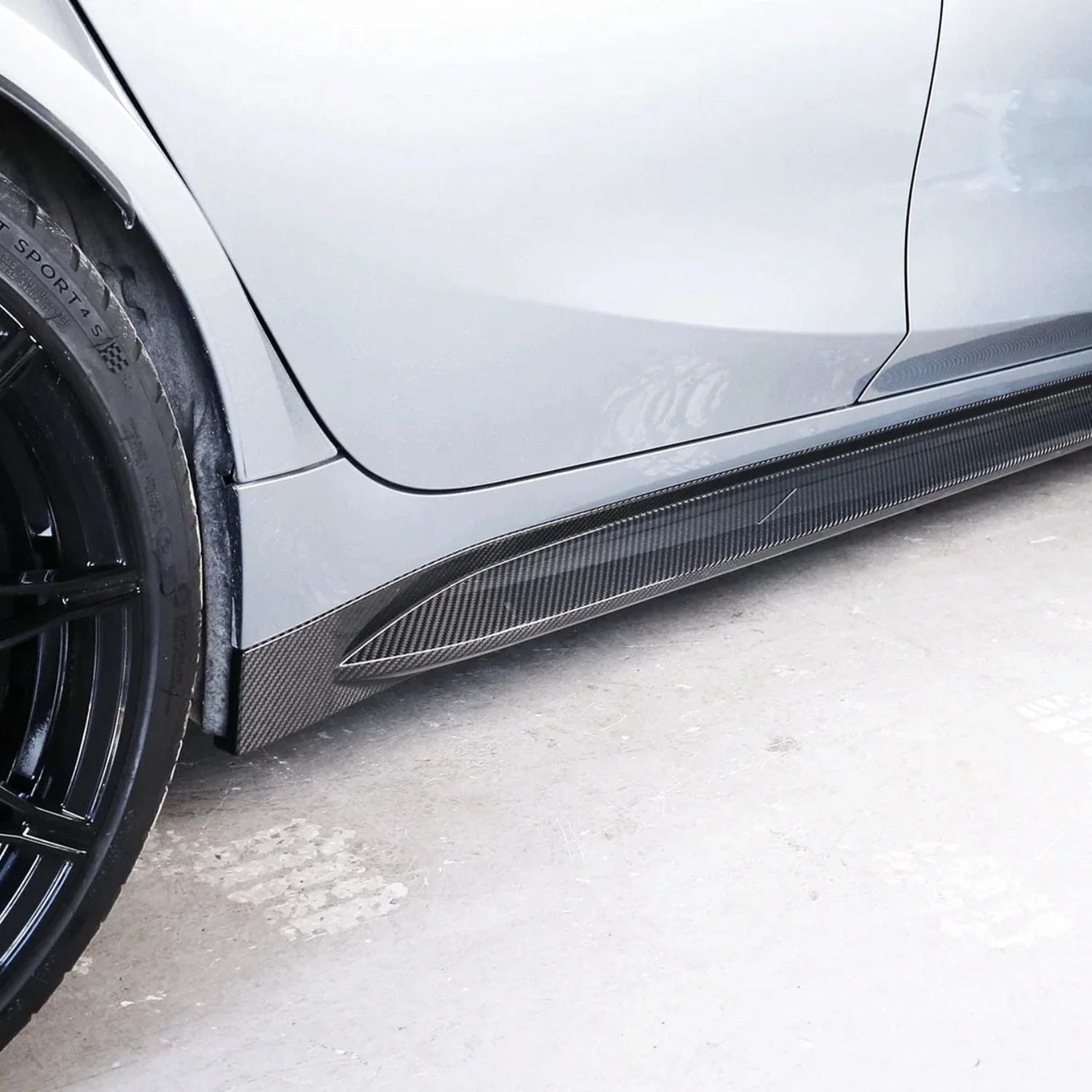 BMW M3 G80 G81 / M4 G82 G83 Pre-preg carbon Oem Style Sideskirts van OPTIC (2021+)