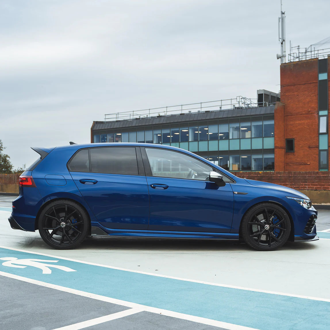 VW GOLF MK8 R CARBON FIBRE ZIJKANTEN - CT DESIGN